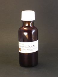 Kaitselakk (õli) punane 10 ml